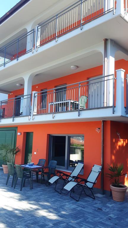 Casa Elena 1 Lägenhet Germignaga Exteriör bild
